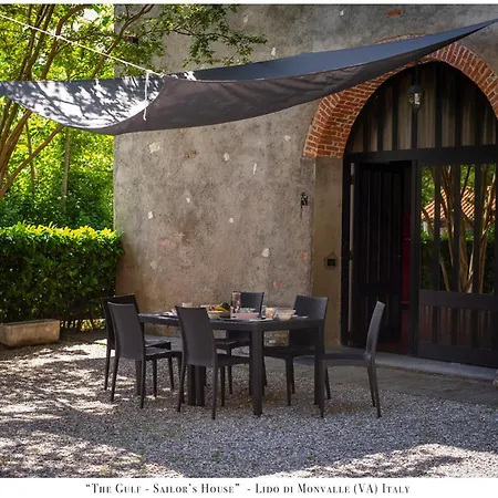 The Gulf Sailor's House - Lago Maggiore