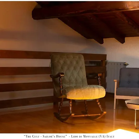 The Gulf Sailor's House - Lago Maggiore *